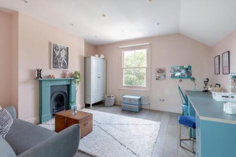 149 Castelnau Ph48.jpg