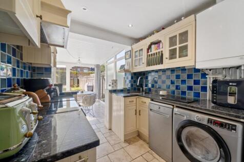 Beaumont Road 21 W4 PH6.jpg