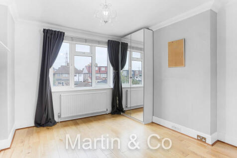 1552118070 - 33 T...