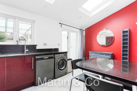 1552118070 - 33 T...