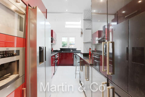 1552118070 - 33 T...