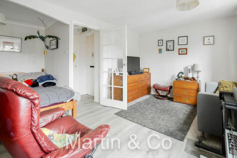 1472196129 - 4 Ch...