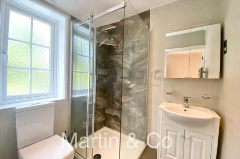 bathroom 4
