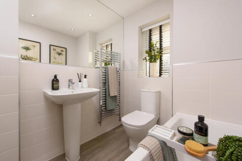 Bathroom 1 alt view