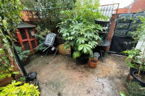 Mount Terrace Rear Garden