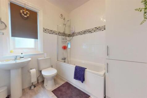 Larch Street Bathroom
