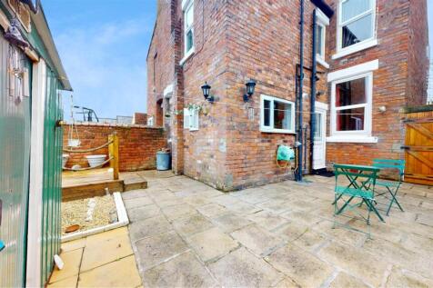 Larch Street Rear Garden
