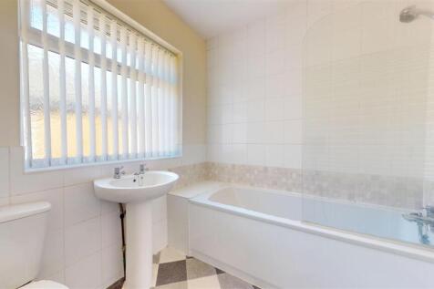 Irvin Avenue Bathroom