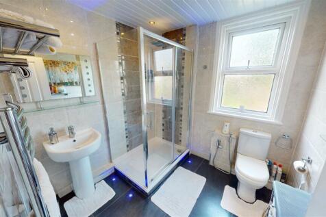 Hampton Road Shower Room