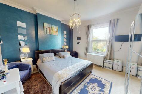 Hampton Road Bedroom