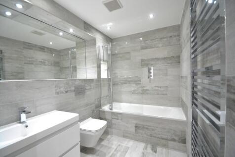 Main bathroom