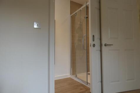 En-suite Shower