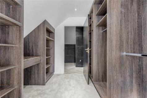 Walk In Wardrobe