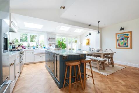 Kitchen/Dining
