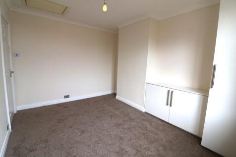 REAR BEDROOM