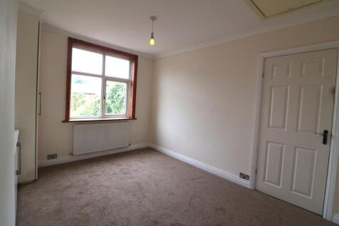 REAR BEDROOM