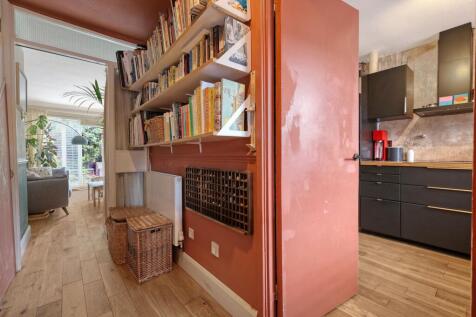 Property Image 8