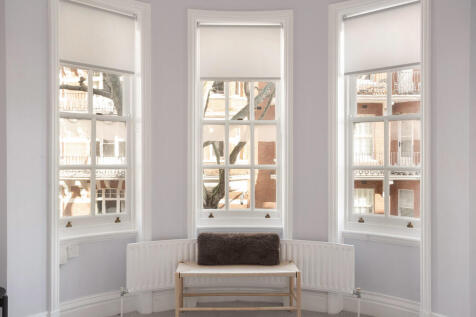 Master Bedroom Wi...