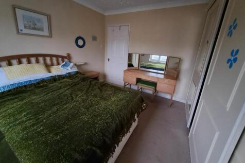 Meadow House, Broadway, Laugharne SA33 4NS