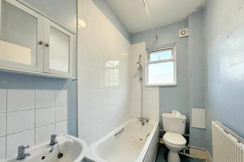 52b Sistovia Road, Balham, London SW12 9QS