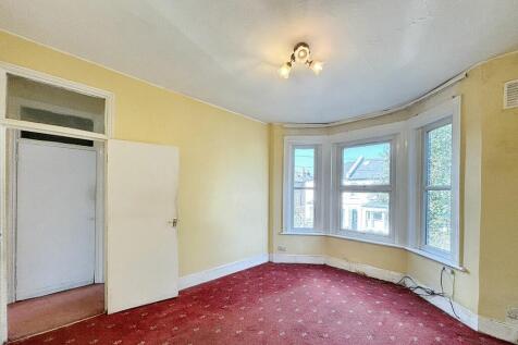 52b Sistovia Road, Balham, London SW12 9QS