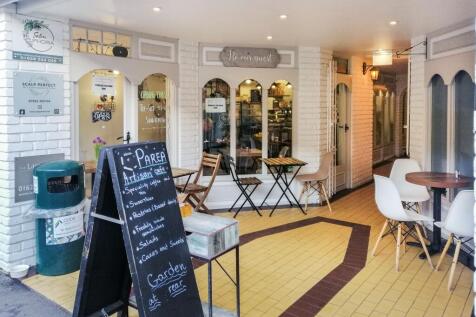Cookham Arcade, High Street, Cookham, Berkshire SL6 9SF