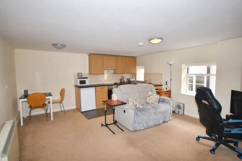Flat 1, 10 High Street, Stokesley, North Yorkshire TS9 5DQ