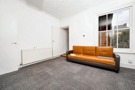 Flat 3 Mayfair Court, 9 St. Andrews Road, Southsea PO5 1EP