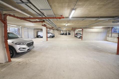 50 Suffield Lodge, Suffield Hill, High Wycombe, Buckinghamshire, HP11 2FR