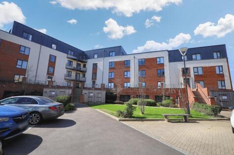 50 Suffield Lodge, Suffield Hill, High Wycombe, Buckinghamshire, HP11 2FR