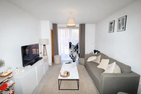 50 Suffield Lodge, Suffield Hill, High Wycombe, Buckinghamshire, HP11 2FR