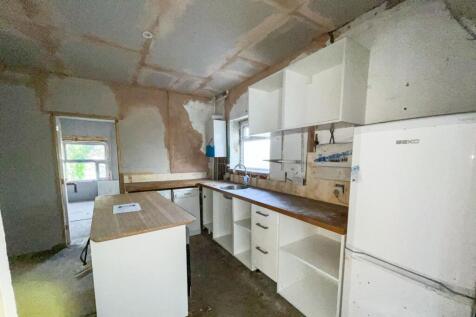 114 Bassaleg Road, Newport NP20 3PX