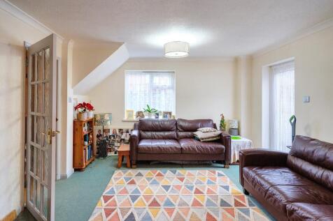 31 Waterhall Close, Walthamstow, London, E17 5PS