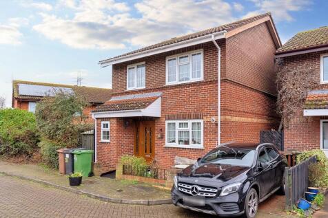 31 Waterhall Close, Walthamstow, London, E17 5PS