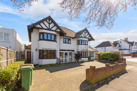 27 Banstead Road South, Sutton, Surrey, SM2 5LF