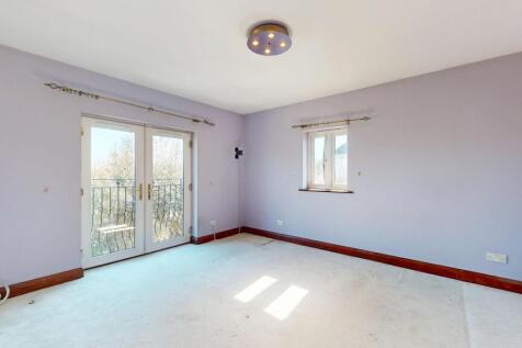 27 Banstead Road South, Sutton, Surrey, SM2 5LF