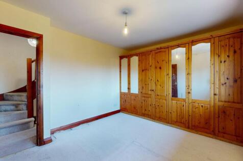 27 Banstead Road South, Sutton, Surrey, SM2 5LF