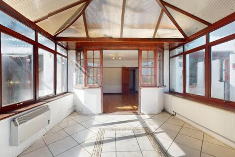27 Banstead Road South, Sutton, Surrey, SM2 5LF