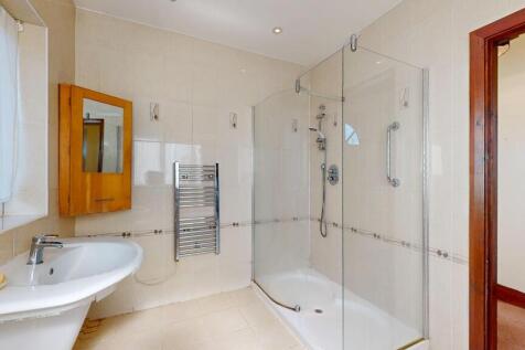 27 Banstead Road South, Sutton, Surrey, SM2 5LF