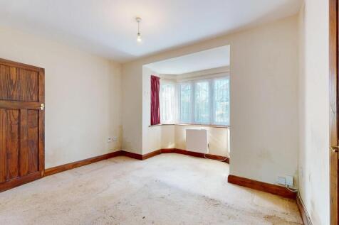 27 Banstead Road South, Sutton, Surrey, SM2 5LF