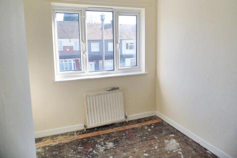 64 Glaisdale Avenue, Coventry, CV6 4LR