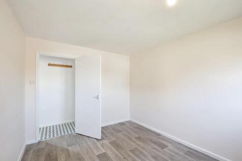 90 Plaiters Way, Bidwell, Dunstable, Bedfordshire, LU5 6JE