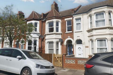 Flat A, 121 Tuam Road, Plumstead, London, SE18 2QY