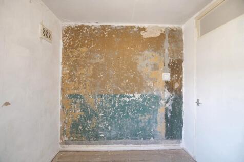 Flat A, 121 Tuam Road, Plumstead, London, SE18 2QY