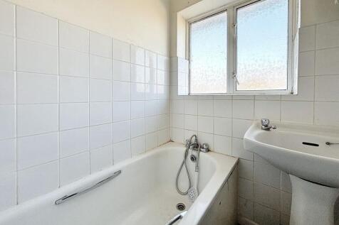 9 Lilac Avenue, Enfield, London, EN1 4QY