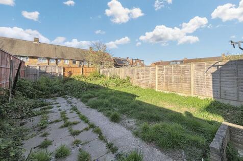 9 Lilac Avenue, Enfield, London, EN1 4QY