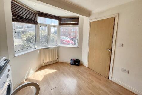 33 Duppas Hill Terrace, Croydon, CR0 4BA