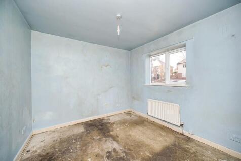 61 Bookerhill Road, High Wycombe, Buckinghamshire, HP12 4EY