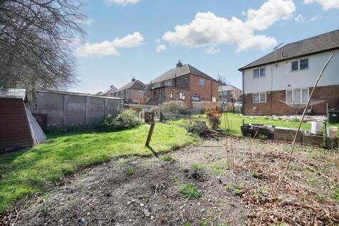 61 Bookerhill Road, High Wycombe, Buckinghamshire, HP12 4EY