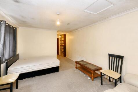27 Alpine Terrace, Stockwood Crescent, Luton, Bedfordshire LU1 3SS